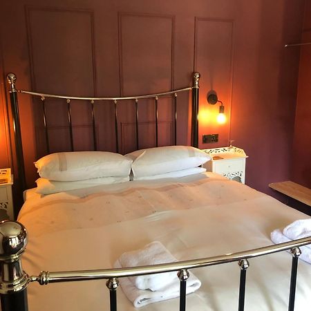 Twin Oaks Guest House Cadnam Екстериор снимка