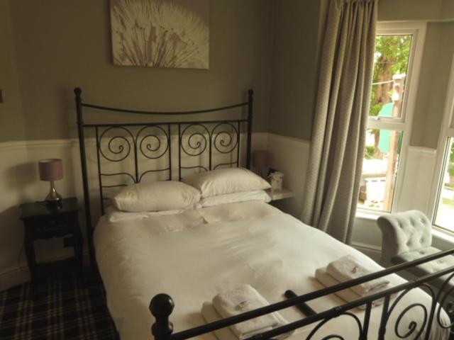 Twin Oaks Guest House Cadnam Екстериор снимка