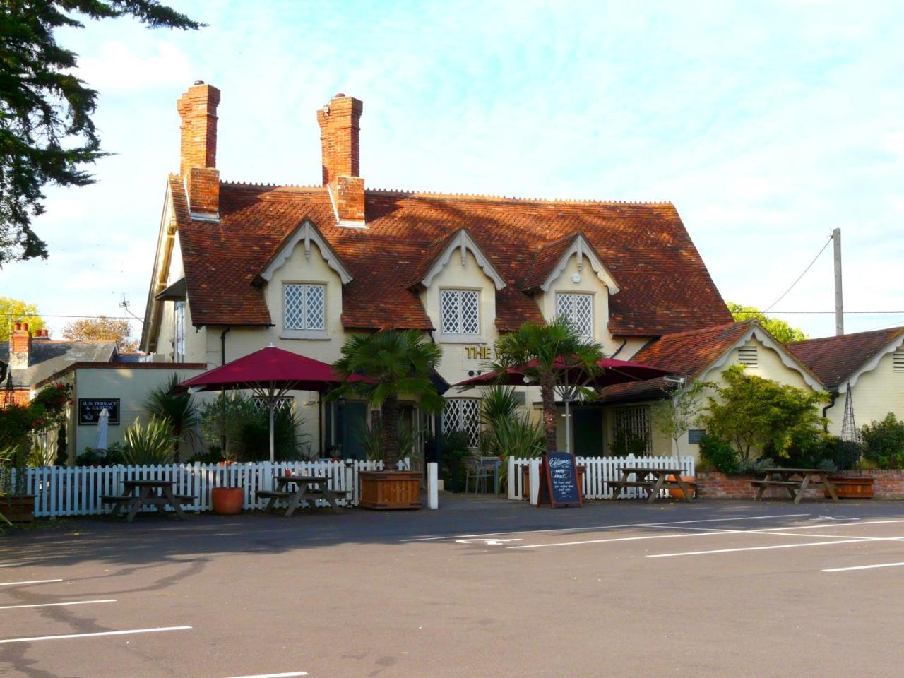 Twin Oaks Guest House Cadnam Екстериор снимка