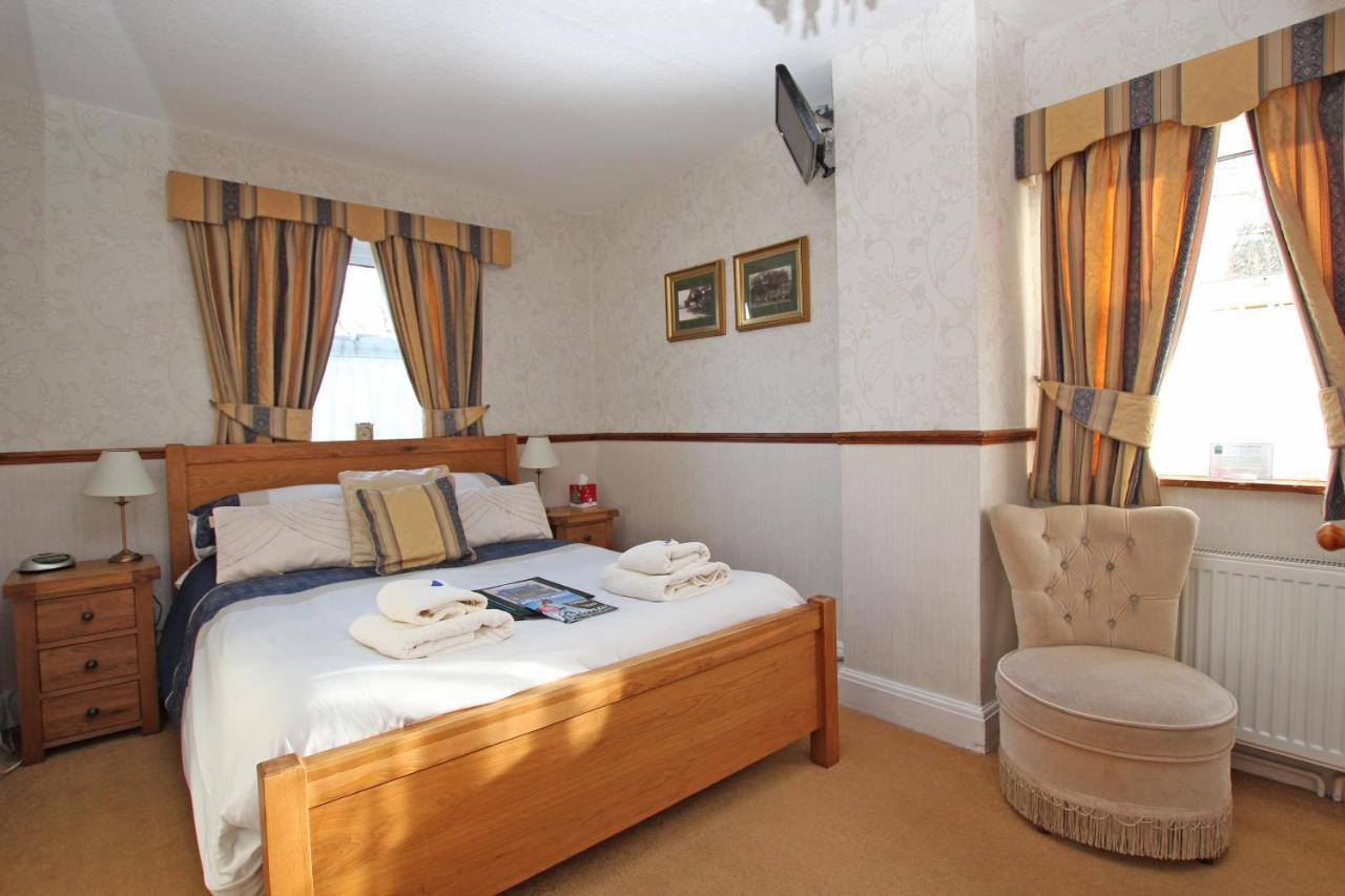Twin Oaks Guest House Cadnam Екстериор снимка